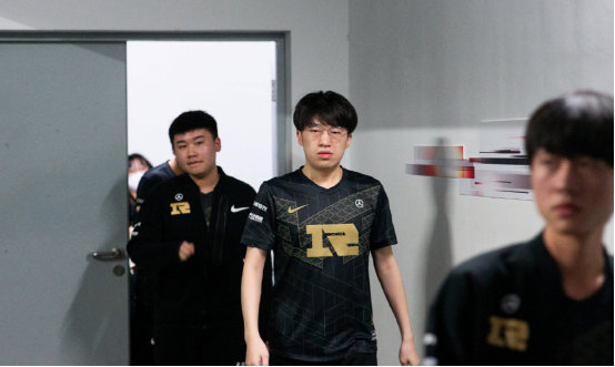 下半场中段 下半场中段