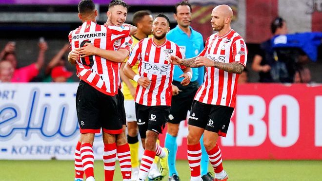 0完胜意大 0完胜意大